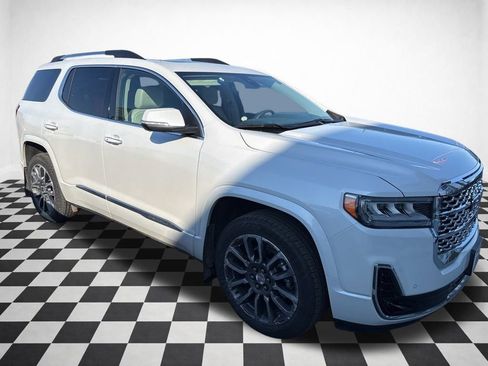 Certified 2022 GMC Acadia Denali w/ Denali Ultimate Package image 32