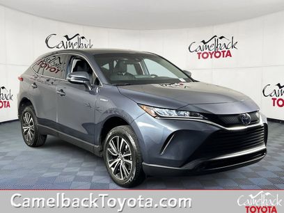 Used 2021 Toyota Venza LE w/ Carpet Mat Package (TMS)