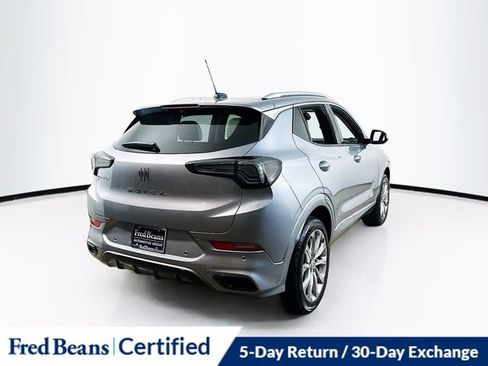 Used 2025 Buick Encore GX Avenir w/ Avenir Technology Package image 12