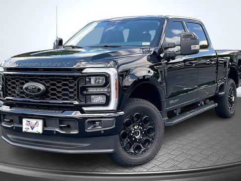 New 2026 Ford F250 Lariat w/ Black Appearance Package AWD/4WD image 2