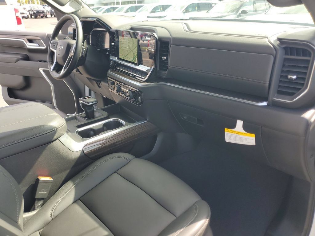 Used 2026 Chevrolet Silverado 1500 RST w/ Convenience Package II AWD/4WD image 29