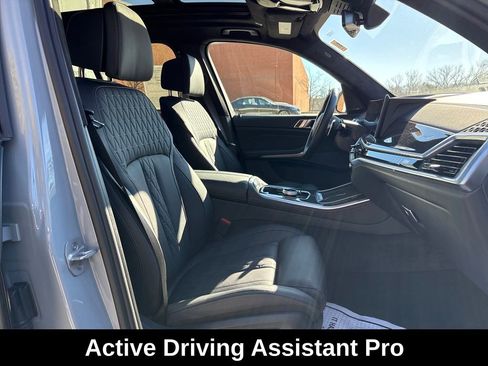 Used 2024 BMW X5 M60i image 31