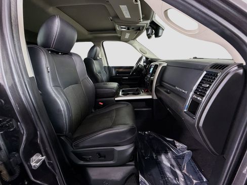 Used 2018 RAM 2500 Laramie w/ Convenience Group AWD/4WD image 28