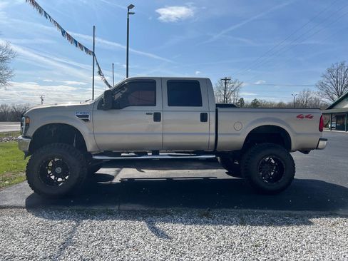 Used 2008 Ford F250 Lariat image 2
