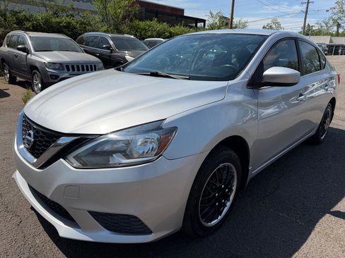 Used 2016 Nissan Sentra SV image 1