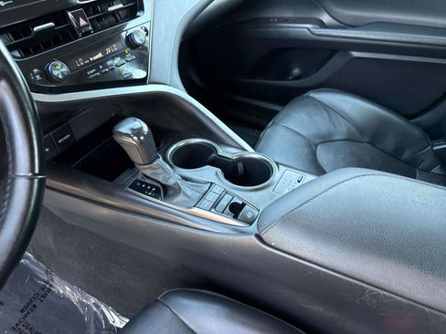 Used 2021 Toyota Camry XSE w/ Carpet Mat Package (TMS) FWD image 20