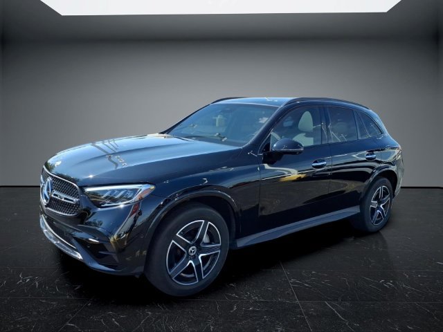 Used 2024 Mercedes-Benz GLC 300 4MATIC image 10