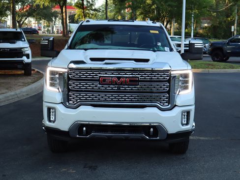 Used 2022 GMC Sierra 3500 Denali AWD/4WD image 3