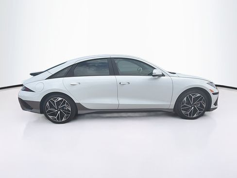 Used 2024 Hyundai Ioniq 6 SEL AWD/4WD image 10