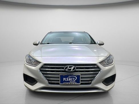 Used 2019 Hyundai Accent SE FWD image 8