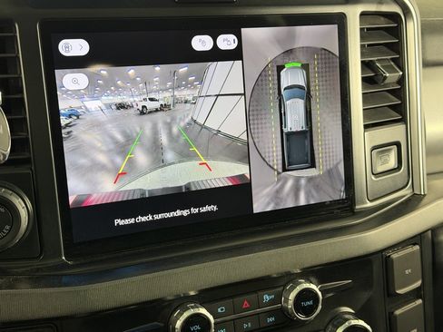 Used 2025 Ford F450 Platinum w/ FX4 Off-Road Package image 22