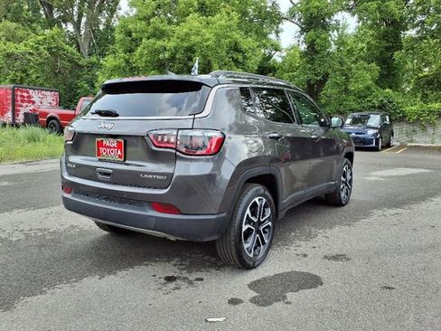 Used 2024 Jeep Compass Limited image 7