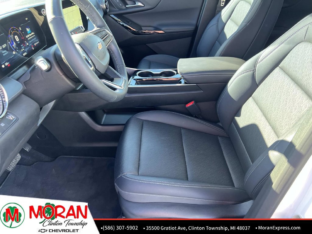 Certified 2025 Chevrolet Equinox LT w/ Convenience Package II FWD image 17