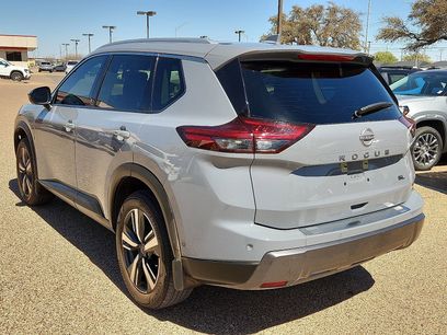 Used 2025 Nissan Rogue SL w/ SL Premium Package