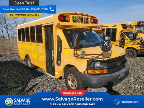 Used 2009 Chevrolet Express 3500 w/ School Bus Package RWD image 1
