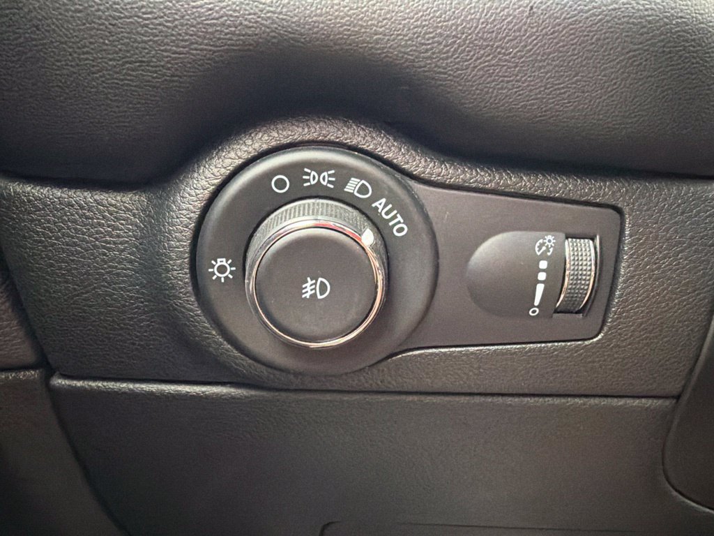 Used 2023 Dodge Durango GT AWD/4WD image 26