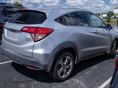 Used 2016 Honda HR-V EX image 4