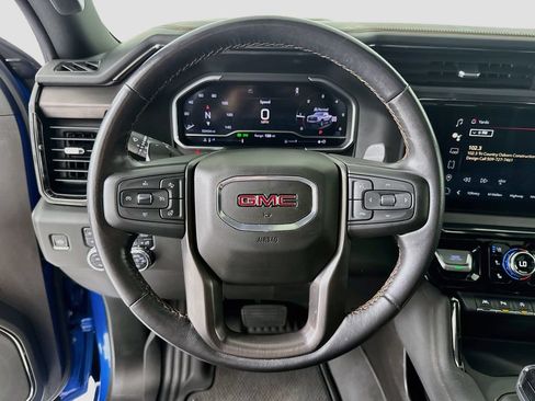Used 2023 GMC Sierra 1500 AT4 w/ AT4 Premium Package AWD/4WD image 13