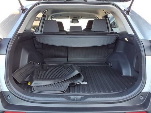 Used 2025 Toyota RAV4 XLE AWD/4WD image 23