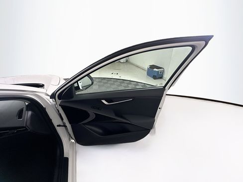 Used 2023 Kia Niro Wind w/ Wind Preserve Package FWD image 32