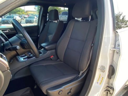 Used 2019 Jeep Grand Cherokee Laredo RWD image 15