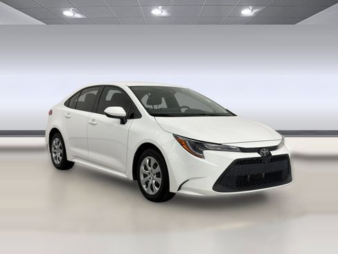 Used 2020 Toyota Corolla LE FWD image 7