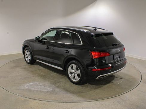 Used 2019 Audi Q5 2.0T Premium Plus w/ Premium Plus Package image 3