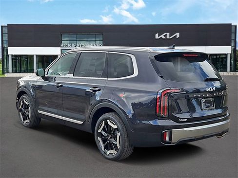 New 2025 Kia Telluride EX image 3