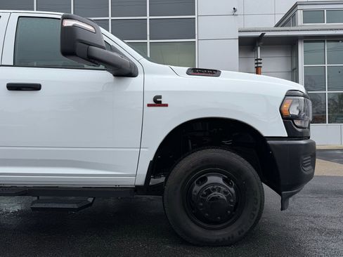Used 2024 RAM 3500 Tradesman w/ Convenience Group image 15