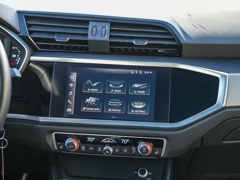 Used 2022 Audi Q3 2.0T Premium image 13