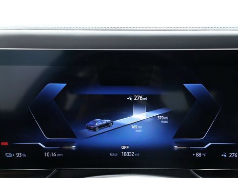 Used 2023 BMW i7 xDrive60 AWD/4WD image 26