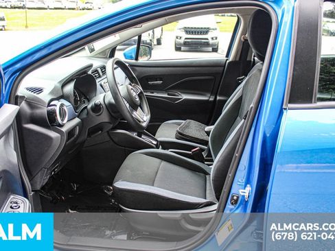 Used 2024 Nissan Versa SV FWD image 15