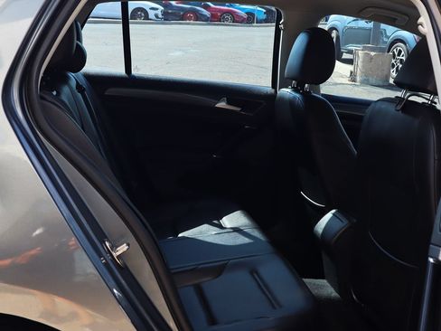 Used 2019 Volkswagen Golf SE w/ Driver Assistance Package FWD image 27