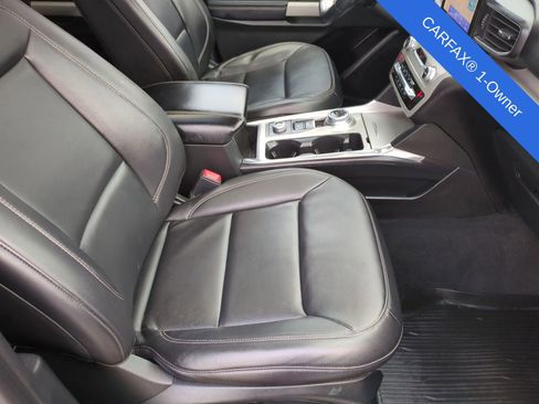 Used 2023 Ford Explorer XLT w/ Equipment Group 202A image 29
