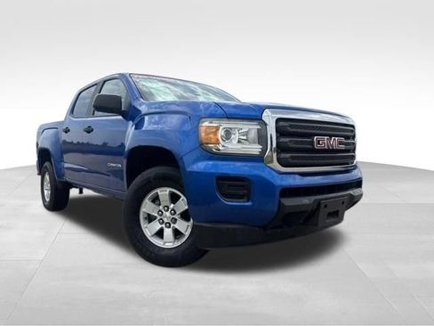 Used 2018 GMC Canyon 2WD Crew Cab w/ Convenience Package image 2