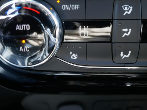 New 2026 Chevrolet Trax LT w/ LT Convenience Package image 7