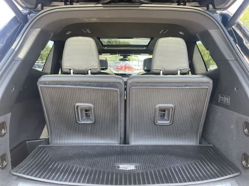 Used 2024 Cadillac XT6 Premium Luxury w/ LPO, Floor Liner Package AWD/4WD image 17