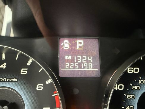 Used 2010 Subaru Legacy 2.5i Premium image 29