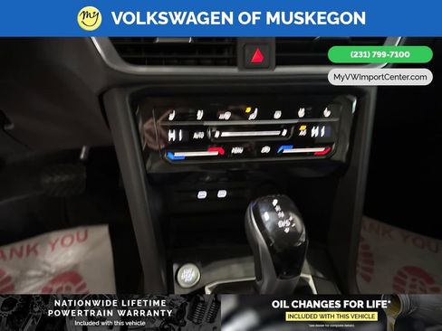 New 2026 Volkswagen Taos SEL image 21