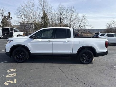 New 2026 Honda Ridgeline Black Edition image 9