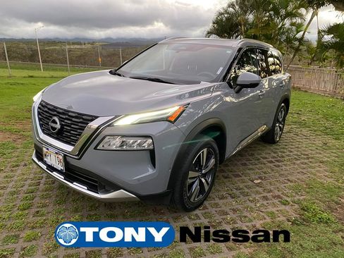 Used 2023 Nissan Rogue Platinum w/ Platinum Premium Package image 3