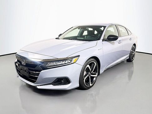 Used 2022 Honda Accord Sport image 3