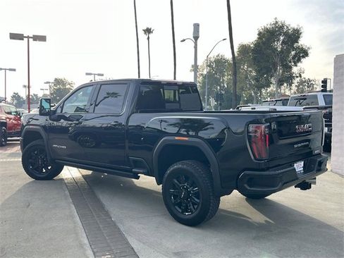 New 2026 GMC Sierra 2500 AT4 w/ AT4 Premium Plus Package image 5