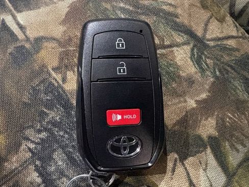Used 2025 Toyota Tacoma TRD Off-Road w/ TRD Off Road Upgrade Package AWD/4WD image 24