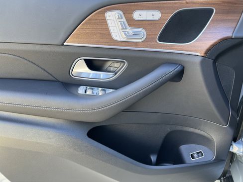 Certified 2025 Mercedes-Benz GLE 450 4MATIC image 14