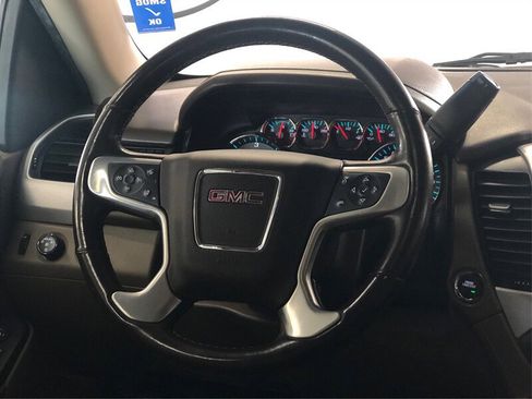 Used 2019 GMC Yukon XL SLT w/ Open Road Package image 16