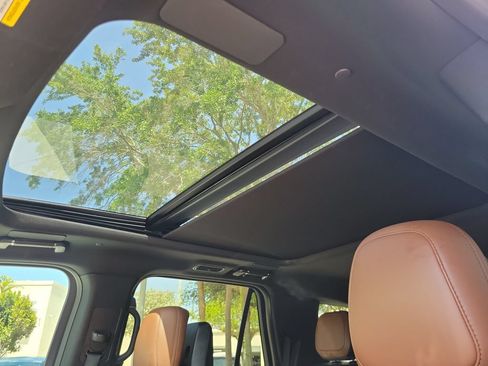 Certified 2024 Lincoln Navigator Reserve AWD/4WD image 21