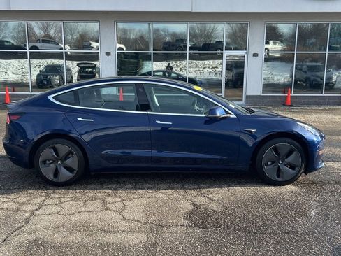 Used 2018 Tesla Model 3 Long Range image 3