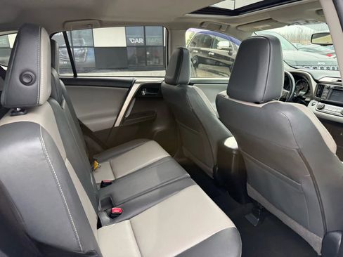 Used 2014 Toyota RAV4 Limited image 24