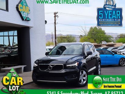 Used 2022 Volvo XC40 T4 Momentum